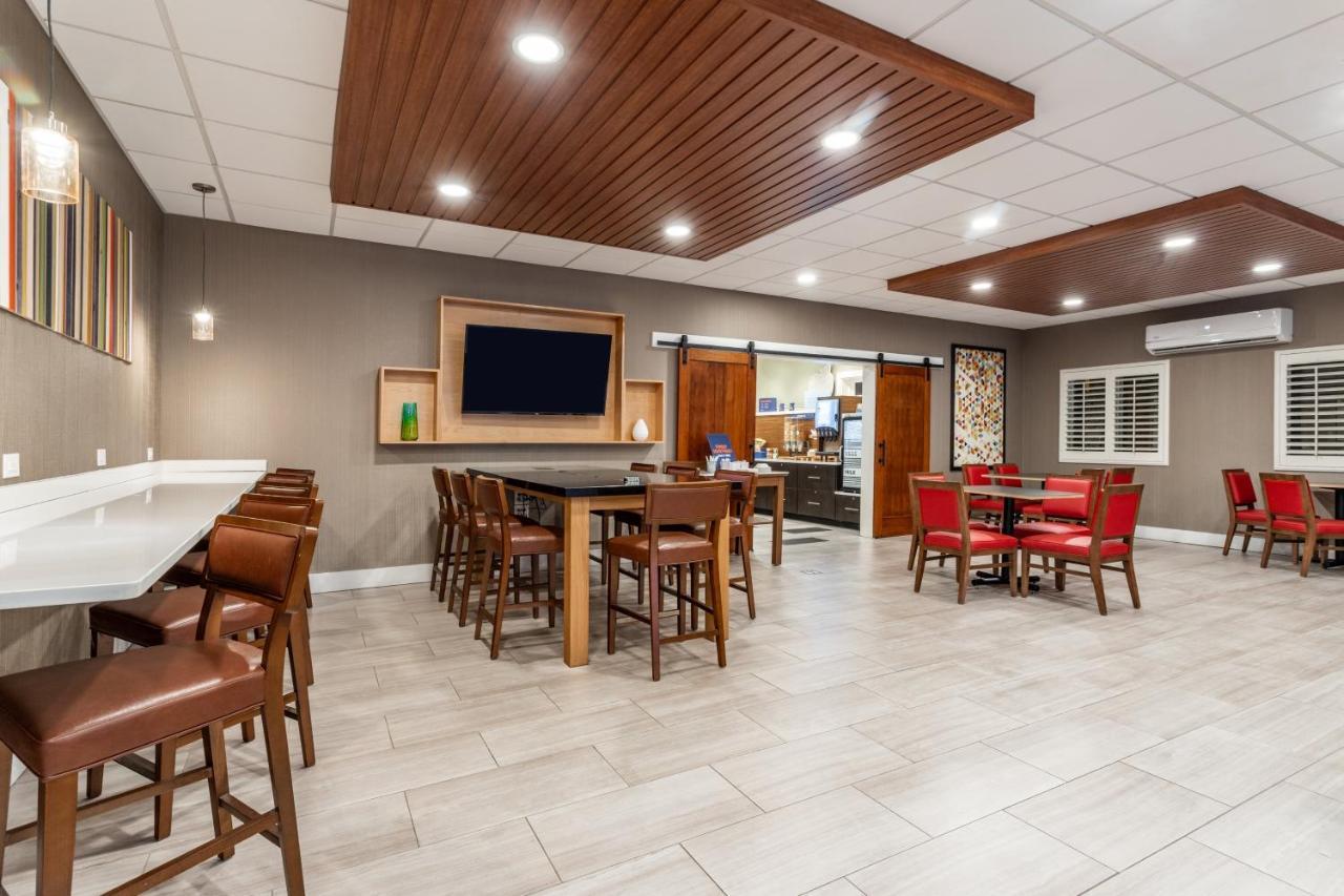 Holiday Inn Express Annapolis East-Kent Island By Ihg Grasonville Esterno foto